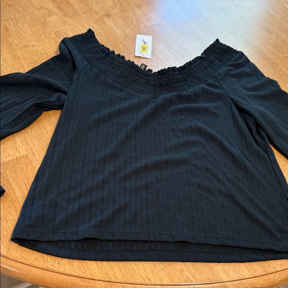 Jessica Simpson Elegant Black Long Sleeve Blouse - Picture 3 of 5